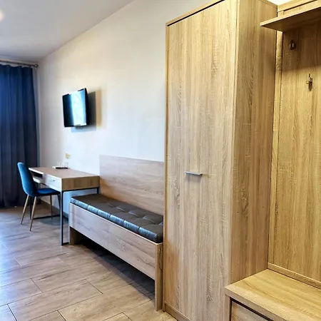 Gosciniec Paradise 3* Mierzecice