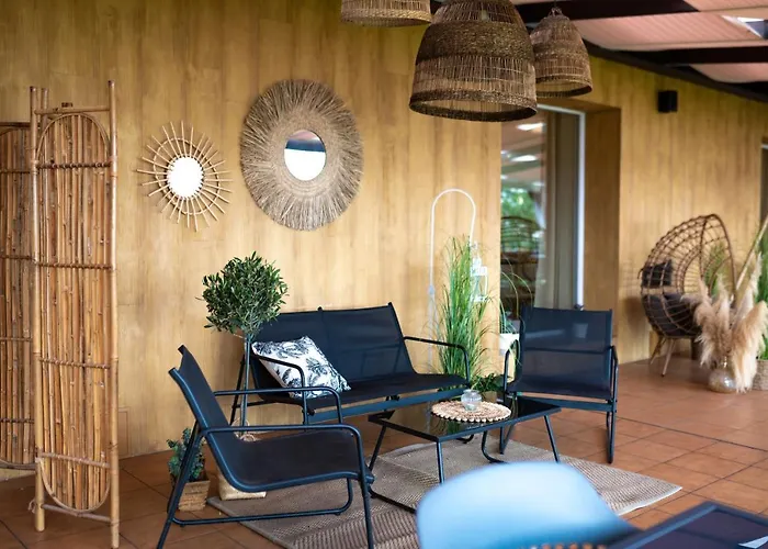 Gosciniec Paradise 3* Mierzecice